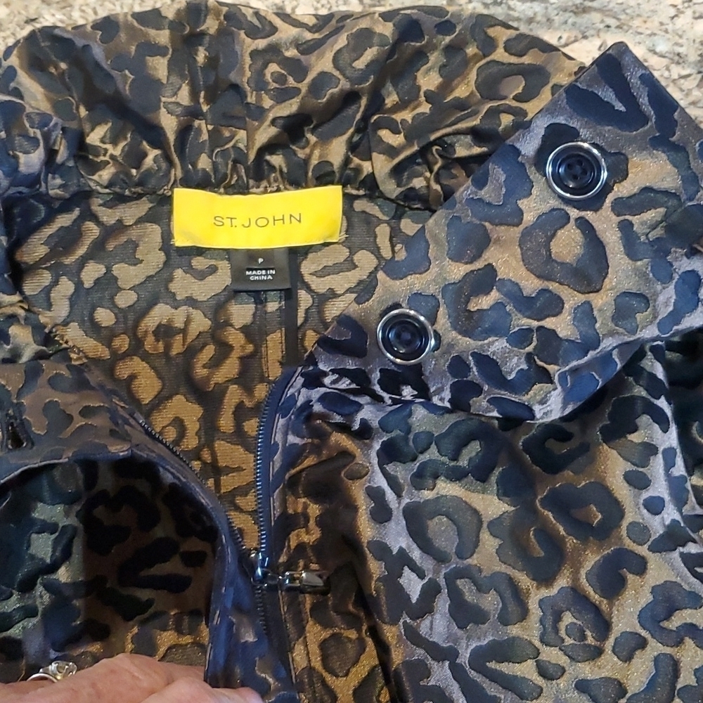 ST. JOHN* Jacket - Picture 3 of 11